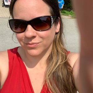 Meet your Posher, Lori